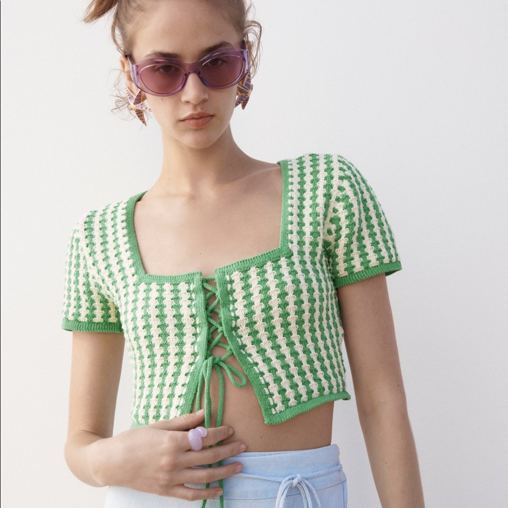 Zara tied knit green top